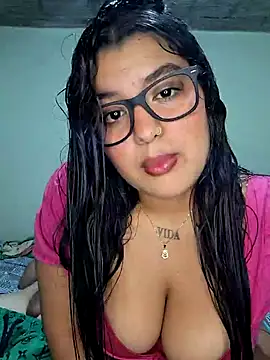 Snapshot of Cat_Hot_Party chatting on 11/06/25, 02:01 Cat Hot Party online show from 11/06/25, 02:01