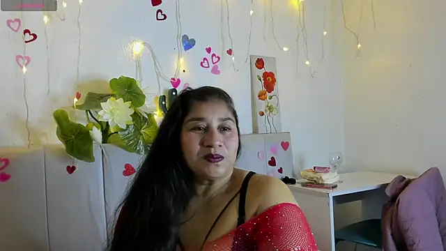 milf latinn online show from 10/24/25, 01:07