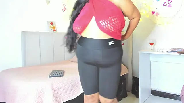 milf latinn online show from 10/29/25, 05:36