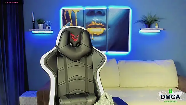 Roxy foxi online show from 11/16/25, 01:11