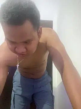 Snapshot of Danimiles chatting on 03/15/26, 04:18 Danimiles online show from 03/15/26, 04:18