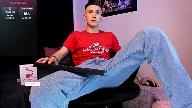 Sebas maverick online show from 09/26/25, 03:43