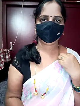Snapshot of Mee_harini-telugupilla chatting on 04/18/26, 07:56 Mee harini-telugupilla online show from 04/18/26, 07:56