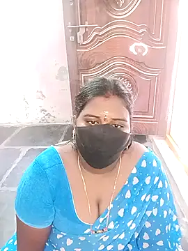 Snapshot of chubby_babitha-telugu chatting on 09/09/25, 04:56 chubby babitha-telugu online show from 09/09/25, 04:56