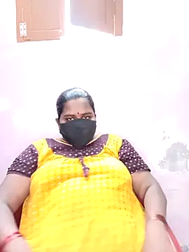 Snapshot of chubby_babitha-telugu chatting on 10/03/25, 10:23 chubby babitha-telugu online show from 10/03/25, 10:23
