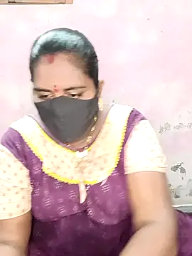 Snapshot of chubby_babitha-telugu chatting on 10/18/25, 04:52 chubby babitha-telugu online show from 10/18/25, 04:52