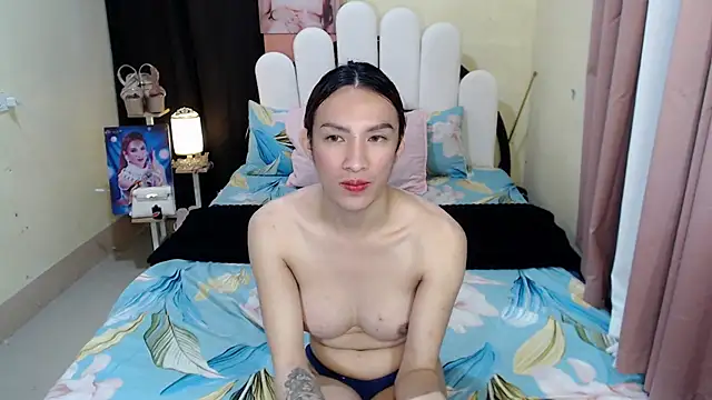 AmandaTheMonsterCock online show from 10/12/25, 03:33