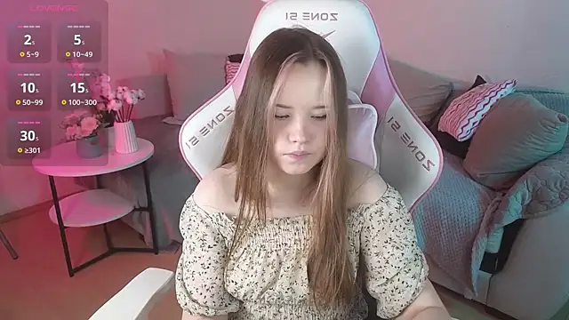 Snapshot of Sweetie_Hope chatting on 11/15/25, 04:36 Sweetie Hope online show from 11/15/25, 04:36