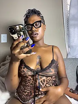 Moonzy77 online show from 01/10/26, 12:51