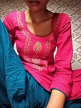 Aidakhan1212 online show from 11/30/25, 04:49