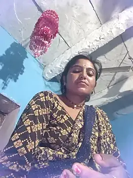 Snapshot of LUCKY_cut chatting on 09/18/25, 04:53 LUCKY cut online show from 09/18/25, 04:53