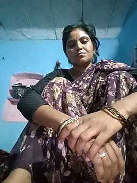 Snapshot of LUCKY_cut chatting on 09/19/25, 11:38 LUCKY cut online show from 09/19/25, 11:38