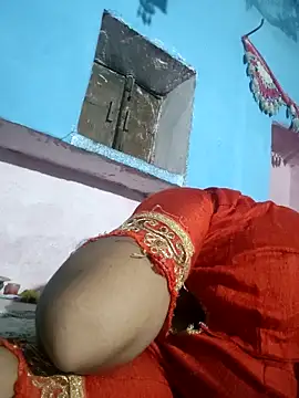 Snapshot of LUCKY_cut chatting on 09/26/25, 10:03 LUCKY cut online show from 09/26/25, 10:03