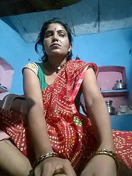 Snapshot of LUCKY_cut chatting on 09/28/25, 11:43 LUCKY cut online show from 09/28/25, 11:43