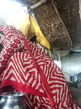 Snapshot of LUCKY_cut chatting on 11/14/25, 03:05 LUCKY cut online show from 11/14/25, 03:05