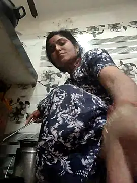 Snapshot of LUCKY_cut chatting on 03/17/26, 02:49 LUCKY cut online show from 03/17/26, 02:49