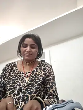 Snapshot of LUCKY_cut chatting on 03/20/26, 05:01 LUCKY cut online show from 03/20/26, 05:01