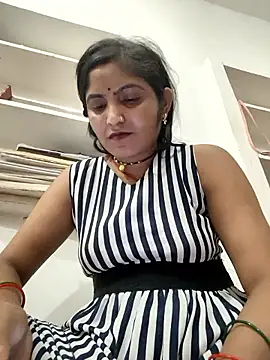 Snapshot of LUCKY_cut chatting on 03/28/26, 06:40 LUCKY cut online show from 03/28/26, 06:40