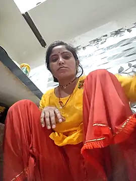 Snapshot of LUCKY_cut chatting on 04/01/26, 06:16 LUCKY cut online show from 04/01/26, 06:16