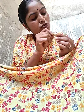 Snapshot of LUCKY_cut chatting on 04/10/26, 05:56 LUCKY cut online show from 04/10/26, 05:56