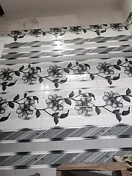 Snapshot of LUCKY_cut chatting on 04/28/26, 01:04 LUCKY cut online show from 04/28/26, 01:04