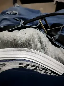 Snapshot of ELPrecoxxxito20 chatting on 03/01/26, 11:07 ELPrecoxxxito20 online show from 03/01/26, 11:07