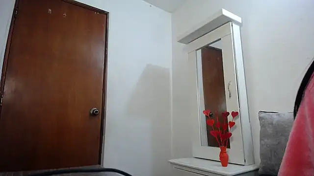 Taylormegan online show from 11/23/25, 02:17