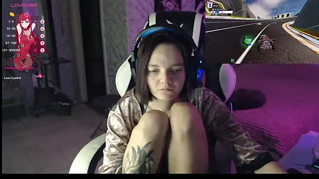 Kitti study online show from 10/04/25, 05:44