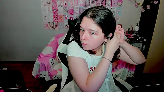 Acid Kate online show from 11/21/25, 12:21