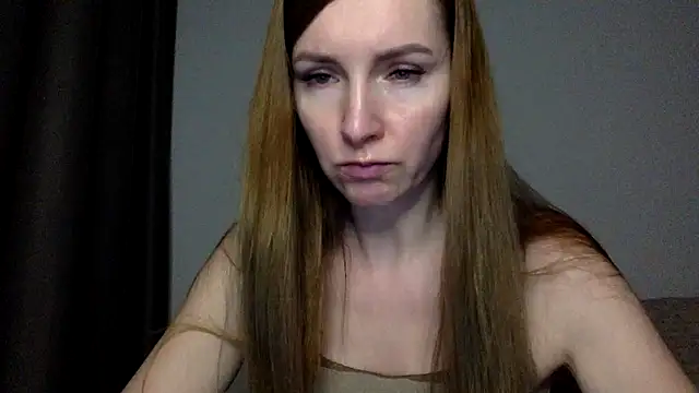 Snapshot of Varnyx chatting on 11/27/25, 05:59 Varnyx online show from 11/27/25, 05:59