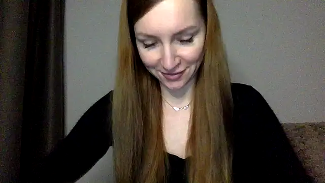 Snapshot of Varnyx chatting on 12/03/25, 07:01 Varnyx online show from 12/03/25, 07:01