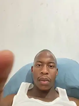 Snapshot of dick4mami chatting on 03/13/26, 02:12 dick4mami online show from 03/13/26, 02:12