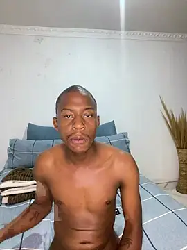 Snapshot of dick4mami chatting on 03/18/26, 04:21 dick4mami online show from 03/18/26, 04:21