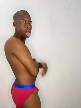 Snapshot of dick4mami chatting on 03/27/26, 02:39 dick4mami online show from 03/27/26, 02:39