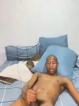 Snapshot of dick4mami chatting on 04/16/26, 09:39 dick4mami online show from 04/16/26, 09:39