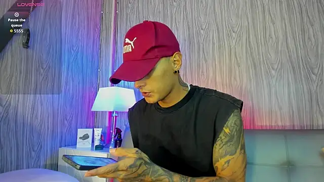 Snapshot of RivernBalder chatting on 10/22/25, 03:07 RivernBalder online show from 10/22/25, 03:07