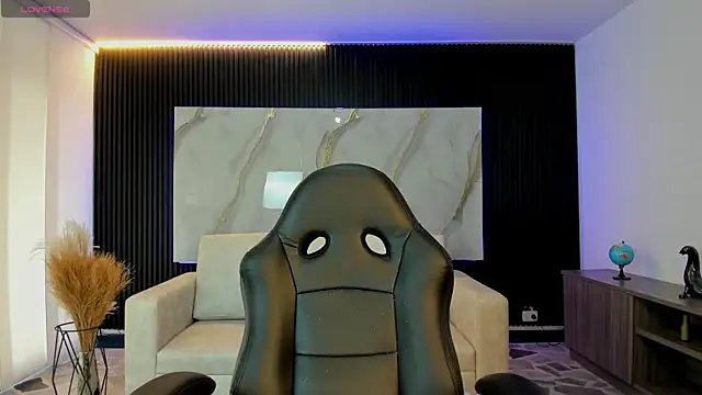 sofiapalacioss online show from 04/08/26, 05:46