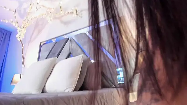 Snapshot of jasmincollin_ chatting on 10/07/25, 02:09 jasmincollin online show from 10/07/25, 02:09