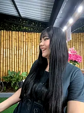 Snapshot of jasmincollin_ chatting on 11/04/25, 01:05 jasmincollin online show from 11/04/25, 01:05