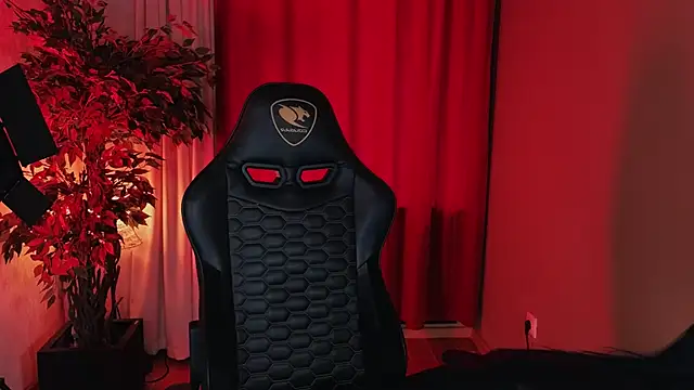 Jolie Orchid online show from 10/15/25, 12:27