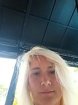 Snapshot of heheskippy chatting on 04/21/26, 11:49 heheskippy online show from 04/21/26, 11:49