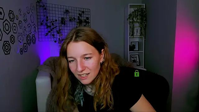 Snapshot of benny_duglas chatting on 10/07/25, 12:24 benny duglas online show from 10/07/25, 12:24