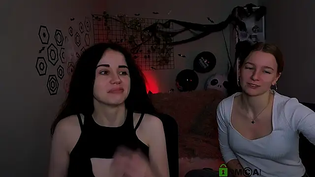 Snapshot of benny_duglas chatting on 10/27/25, 12:09 benny duglas online show from 10/27/25, 12:09