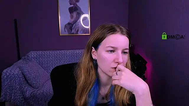 Snapshot of benny_duglas chatting on 11/04/25, 01:21 benny duglas online show from 11/04/25, 01:21