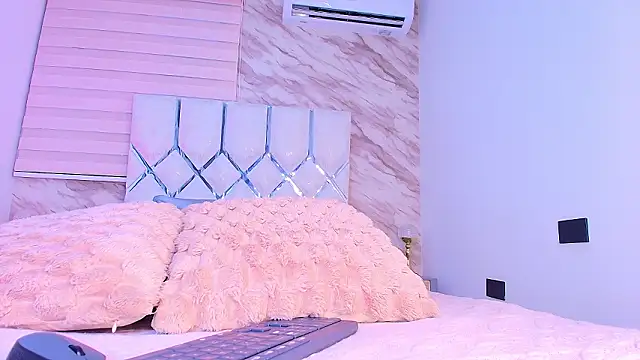 Snapshot of collet_1 chatting on 03/14/26, 11:59 collet 1 online show from 03/14/26, 11:59