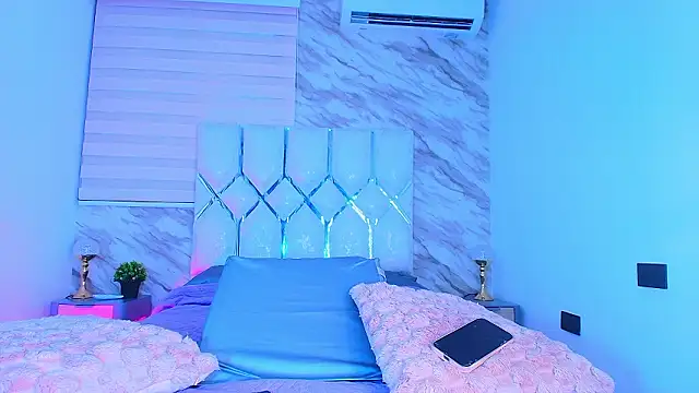 Snapshot of collet_1 chatting on 03/19/26, 12:09 collet 1 online show from 03/19/26, 12:09