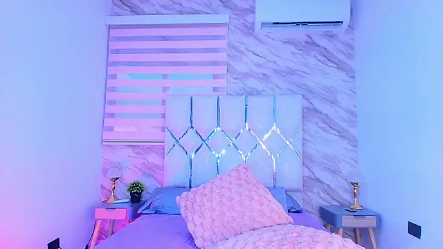 Snapshot of collet_1 chatting on 03/28/26, 12:27 collet 1 online show from 03/28/26, 12:27