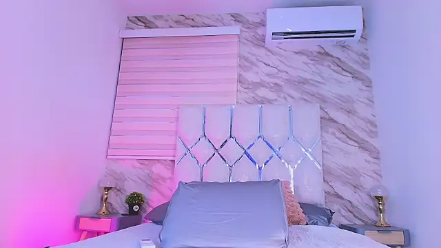 Snapshot of collet_1 chatting on 04/20/26, 12:19 collet 1 online show from 04/20/26, 12:19