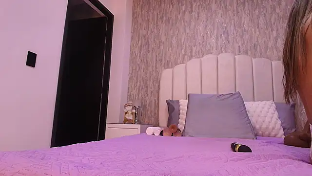 sofi hils online show from 12/02/25, 11:59