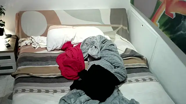 Snapshot of EdelHolz91 chatting on 11/09/25, 06:44 EdelHolz91 online show from 11/09/25, 06:44